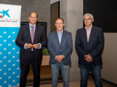La Fundación “la Caixa”, Indispal y Transvulcania adidas Terrex, el tridente más solidario