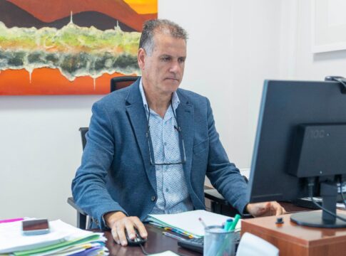 Domingo Cejas: "Trabajamos de forma decidida por la mejora del transporte público en Lanzarote"