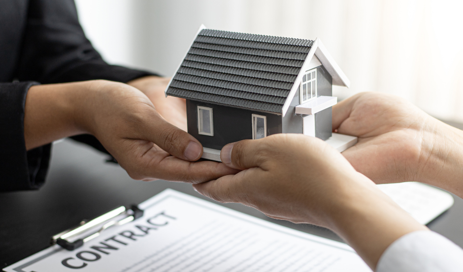 Vivienda destina cerca de tres millones de euros a ayudar a los jóvenes en la compra de su primera vivienda