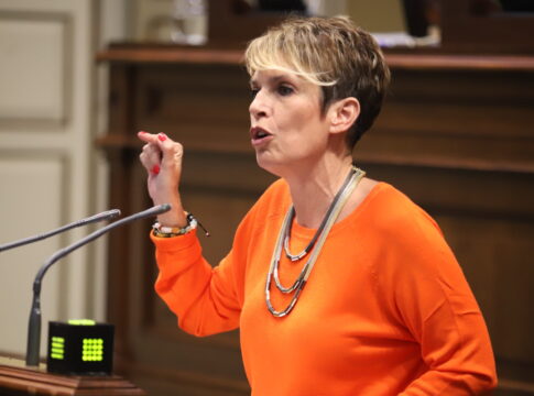 El PSOE exige la retirada del Decreto de Dependencia: “Se están quedando solos, el modelo de CC no mejora en nada el sistema”