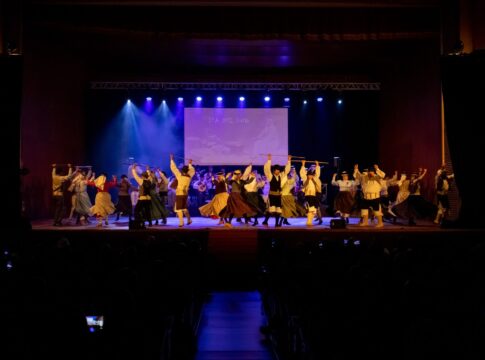 La agrupación folclórica Oroval celebra su XVIII festival ‘Pueblo a Pueblo’