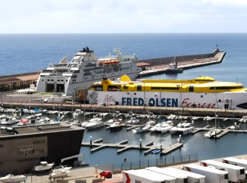 La Asociación de Turismo Activo insta a una "reacción" institucional y social en La Palma contra la pérdida de conexiones marítimas y aéreas