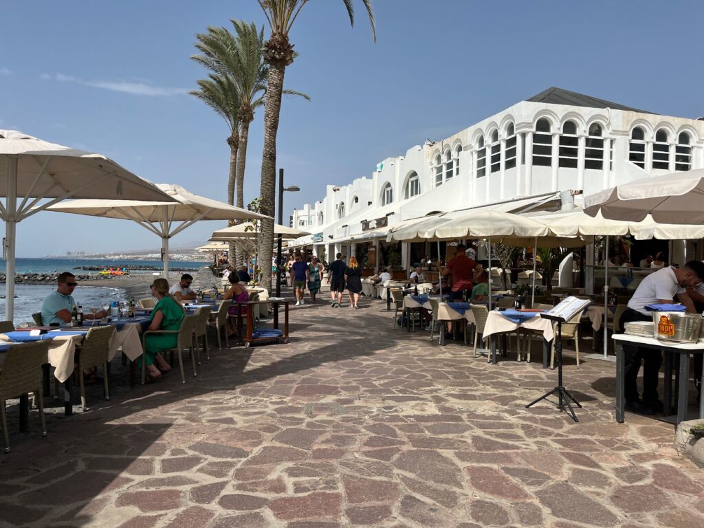 El turismo continúa marcando la senda del crecimiento económico y del empleo en Canarias
