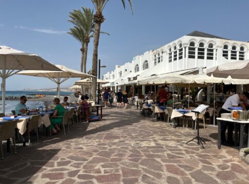 El turismo continúa marcando la senda del crecimiento económico y del empleo en Canarias