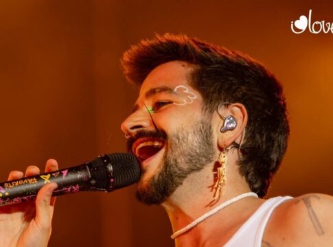 Camilo convierte a Tenerife en el “lugar feliz” de las más de 15.000 personas que no quisieron perderse su primer concierto en la Isla