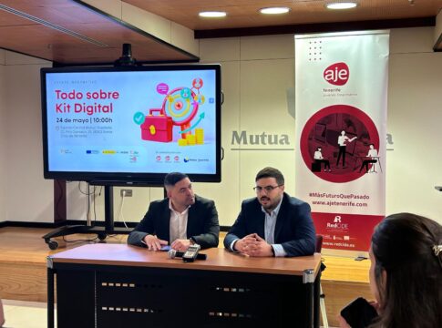 AJE Tenerife presenta las novedades de Kit Digital, en colaboración con CEAJE