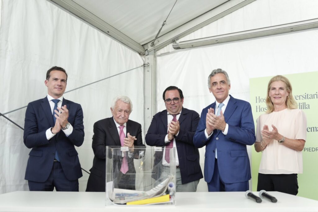 Hospiten pone la primera piedra de su futuro hospital universitario en Madrid