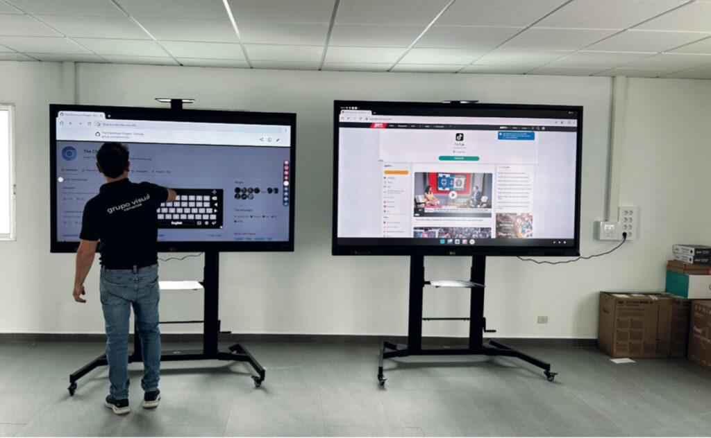 Alexis Melian: “Nos hemos posicionado como especialistas en pizarras digitales y videoproyección”