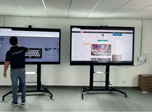 Alexis Melian: “Nos hemos posicionado como especialistas en pizarras digitales y videoproyección”