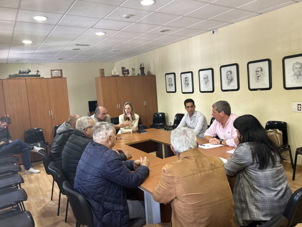 Gabriel Mato defenderá en Europa que las cofradías de pescadores sean consideradas como organizaciones de productores