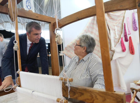 Industria lanza una línea de ayuda de 417.000 euros para la artesanía canaria