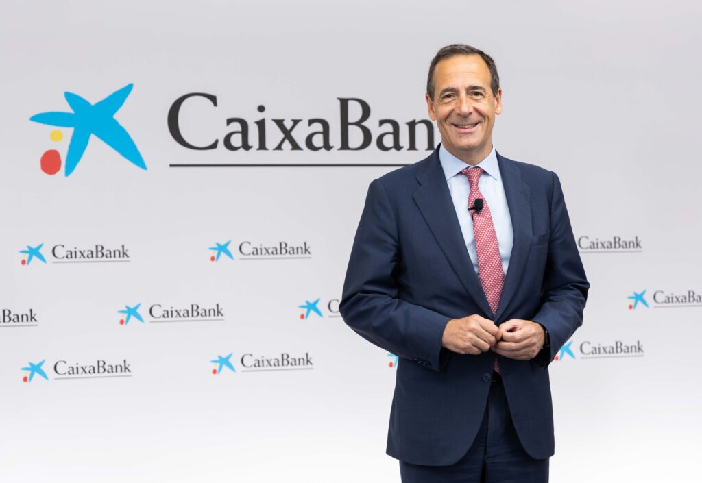 CaixaBank obtiene un beneficio de 2.675 millones hasta junio, un 25,2% más, impulsado por una notable mejora de la actividad