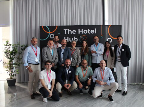 The Hotel Hub reúne a 14 expertos para reflexionar sobre los retos del turismo canario