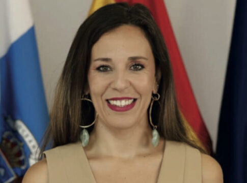 Jessica de León: “Nos proponemos seguir avanzando en la reconciliación de la actividad turística con los ciudadanos canarios”