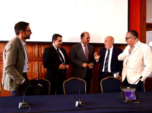 Canarias crece, pero se aleja progresivamente del resto de España y Europa