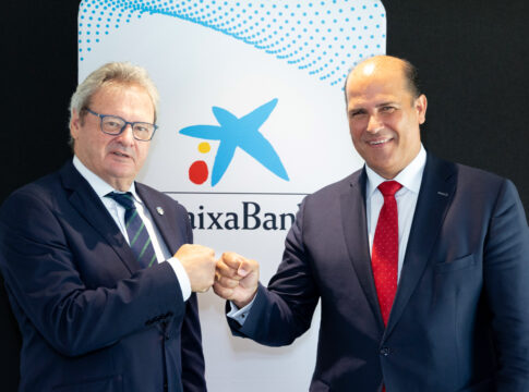 CaixaBank y la UD Tenerife refuerzan su acuerdo de patrocinio
