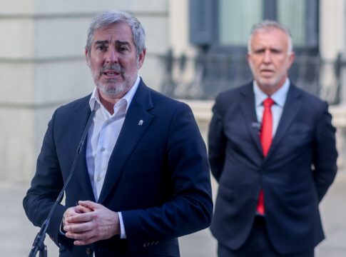 Clavijo avala la tramitación de la reforma de la Ley de Extranjería pero reclama al Estado una respuesta urgente