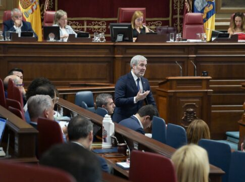 Clavijo confía en que la posición común de Canarias para distribuir a los menores sea decisiva para el acuerdo