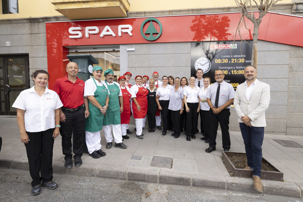 SPAR Santa Brígida reabre sus puertas tras una reforma integral y optimiza su eficiencia energética