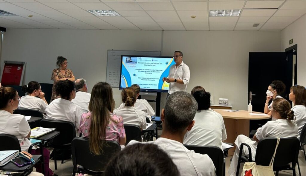 Atención Primaria de Gran Canaria profundiza en la formación en el abordaje de la enfermedad vascular aterosclerótica