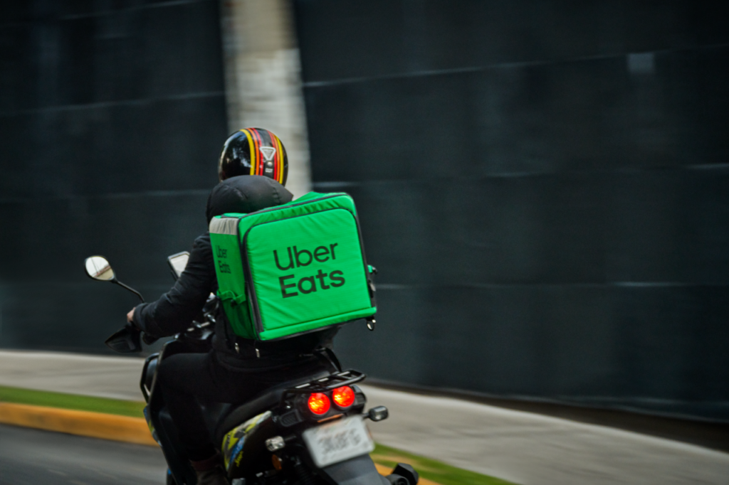 SPAR Gran Canaria amplía su servicio de venta online  con entrega inmediata a través de Uber Eats