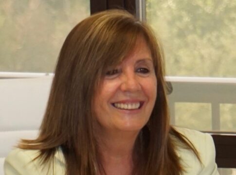 Pilar Calvo: "El intercambio de información y colaboración entre los Colegios Profesionales es altamente positivo, solidario y constructivo"