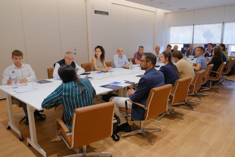 El Gobierno de Canarias presenta a los empresarios las nuevas subvenciones para la competitividad por 14,34 millones de euros