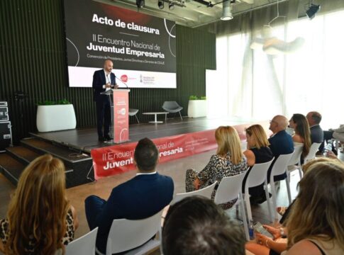 CEAJE reúne en Dénia a cientos de jóvenes empresarios de España