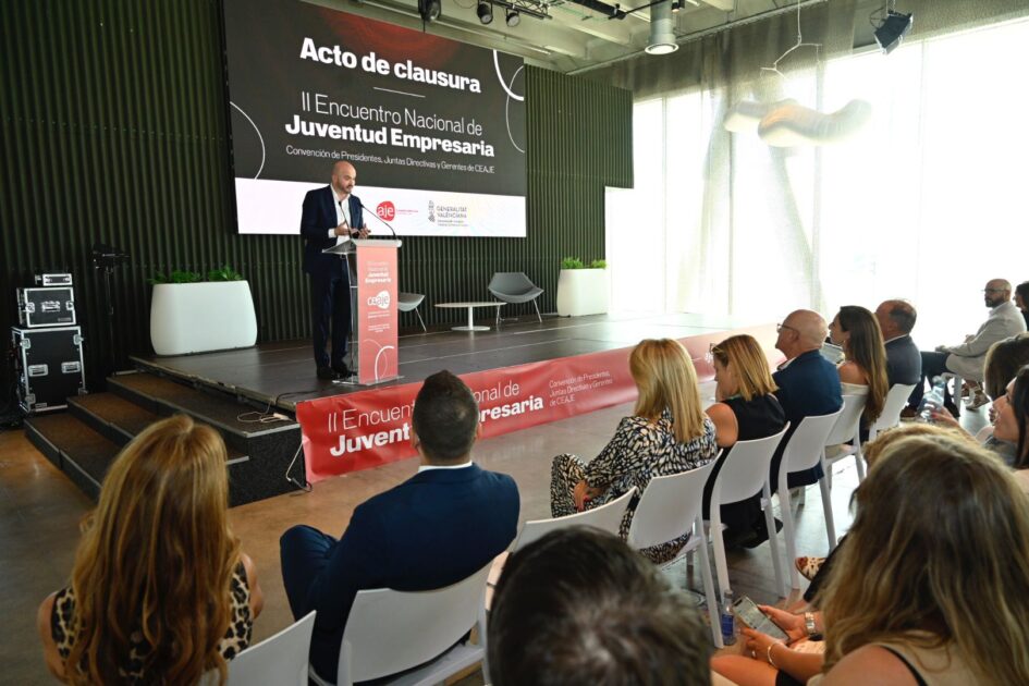 CEAJE reúne en Dénia a cientos de jóvenes empresarios de España