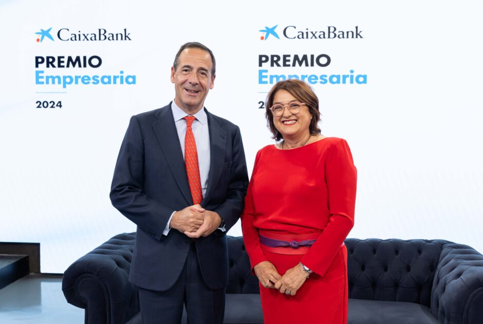 Gonzalo Gortázar se reúne con las ganadoras del ‘CaixaBank Premio Empresaria’ 2024, entre ellas, Esther Cabrera, CEO del Grupo Lanzarote Bus