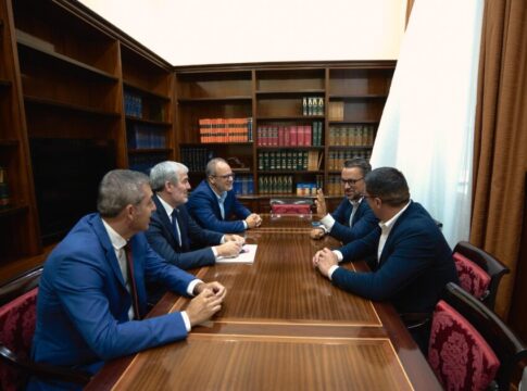 Gobierno y Parlamento de Canarias confirman al Ayuntamiento de Santa Cruz de La Palma su apoyo presupuestario a la Bajada de la Virgen 2025