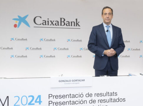 CaixaBank gana 4.248 millones hasta septiembre, un 16,1% más gracias al crecimiento de la actividad y su solidez financiera