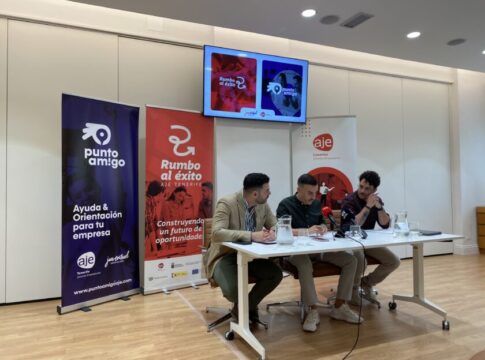 Juventud del Gobierno de Canarias y AJE apuestan por el futuro laboral y emprendedor de la juventud canaria