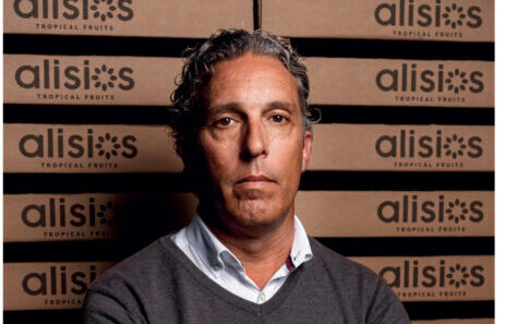 Javier Guerra: “El futuro del sector del aguacate es complejo debido a la creciente competencia internacional”