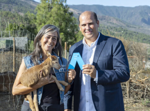 Pilar Carballo, reconocida con el ‘Premio A Mujer Profesional Autónoma’ de CaixaBank en Canarias