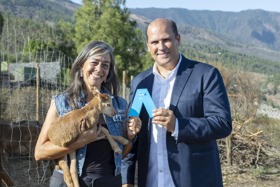 Pilar Carballo, reconocida con el ‘Premio A Mujer Profesional Autónoma’ de CaixaBank en Canarias