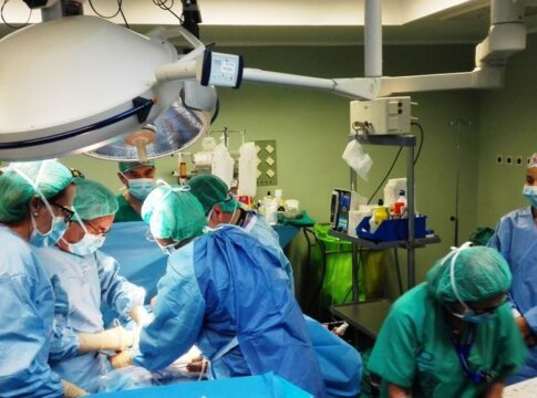 Canarias ha dejado de ser la comunidad autónoma con mayor demora en lista de espera quirúrgica