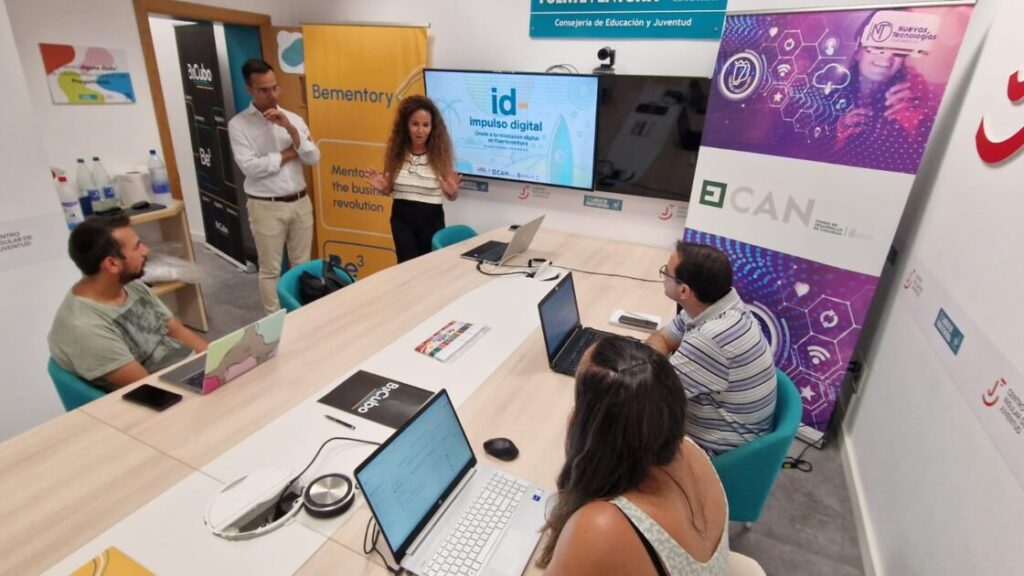 El Cabildo de Fuerteventura forma a embajadores para la digitalización de las pymes majoreras