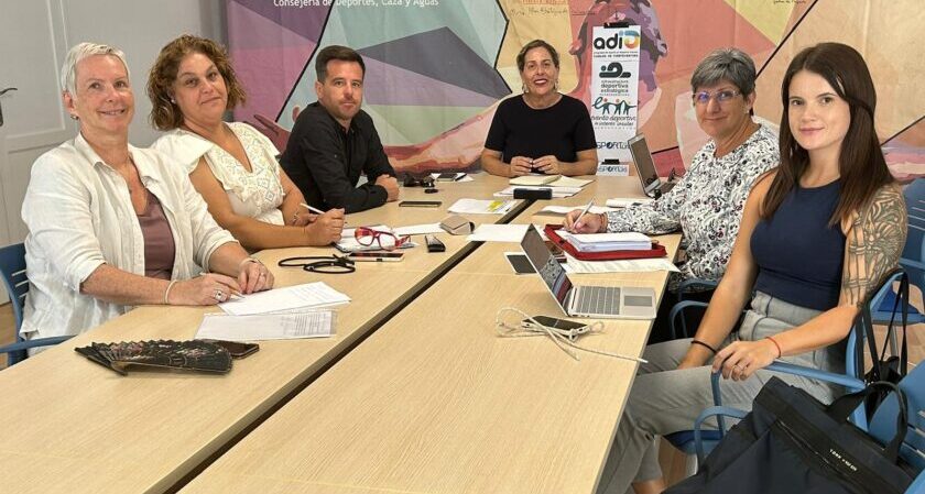 El Patronato de Turismo coordina con los ayuntamientos la agenda de promoción para la WTM de Londres y el Plan de subvenciones para el 2025