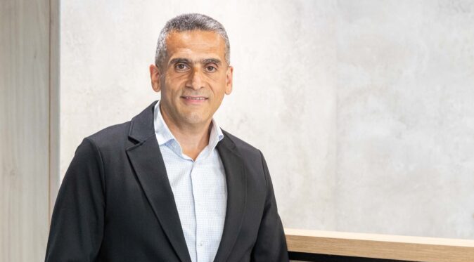 Ahmad Ismail: “Las tecnologías emergentes juegan un papel crucial en la transformación del sector del tabaco”