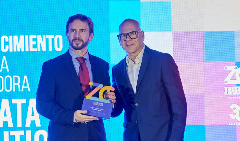 Alfonso Rguez. Lecuona: “Este reconocimiento reafirma el compromiso de Bakata con la innovación y su papel clave en la transformación digital en Canarias”