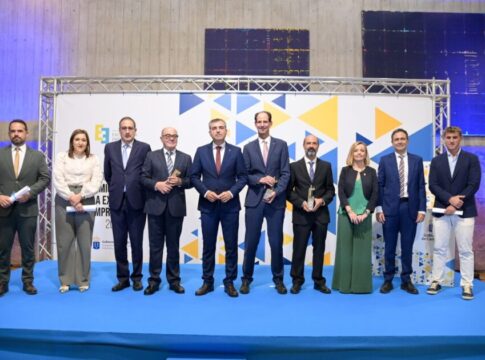Manuel Domínguez entrega los XIII Premios a la Excelencia Empresarial