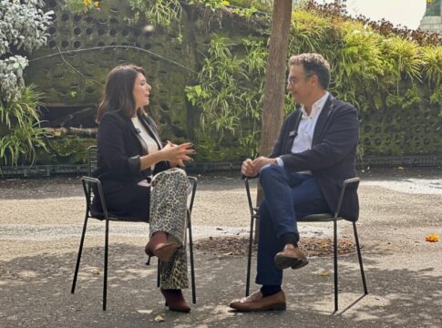 Carlos Tarife ve en el nuevo carril bici el futuro de la movilidad local: "Santa Cruz no se puede quedar atrás”