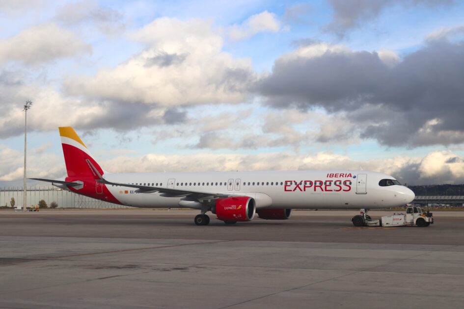 Iberia Express ha programado 26 vuelos adicionales entre Canarias y Madrid para el puente de diciembre
