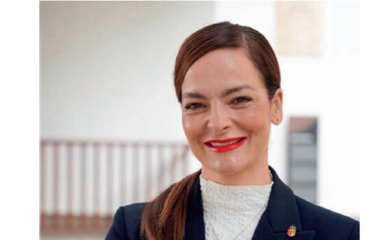 Fátima Lemes: “Desde el primer día defendimos la idea de ‘Una Arona para vivir’ y nuestros objetivos, proyectos y planes están encaminados a ello”