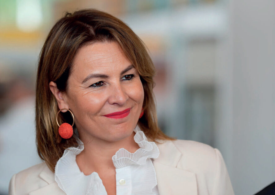Krysten Martín: “Estamos volcados en la mejora y rehabilitación de las zonas comerciales urbanas tradicionales”