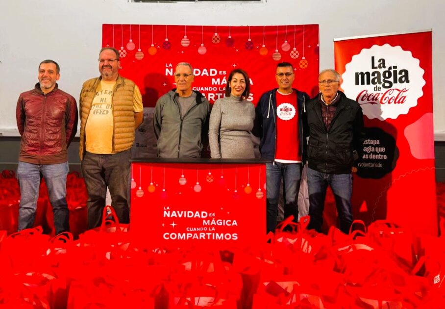 Coca-Cola se une a la Asociación de Empresarios de la Zona Centro de Santa Cruz de Tenerife, IMAS y Catering D’Gamonal para repartir 500 comidas a familias vulnerables de Canarias