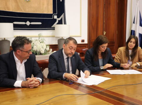 Santa Cruz y Fundación DISA impulsan la formación en sostenibilidad para docentes