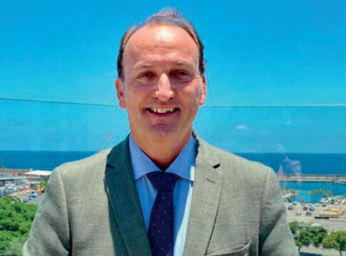Ricardo Fdez de la Puente: “Nuestro objetivo es aportar una visión constructiva al debate sobre el futuro del turismo en Canarias”