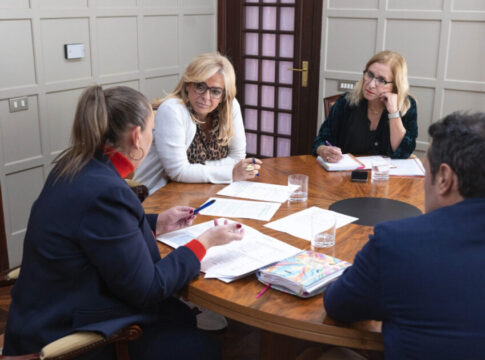 Esther Monzón mantiene una reunión con el Colegio Oficial de Enfermería de Santa Cruz de Tenerife